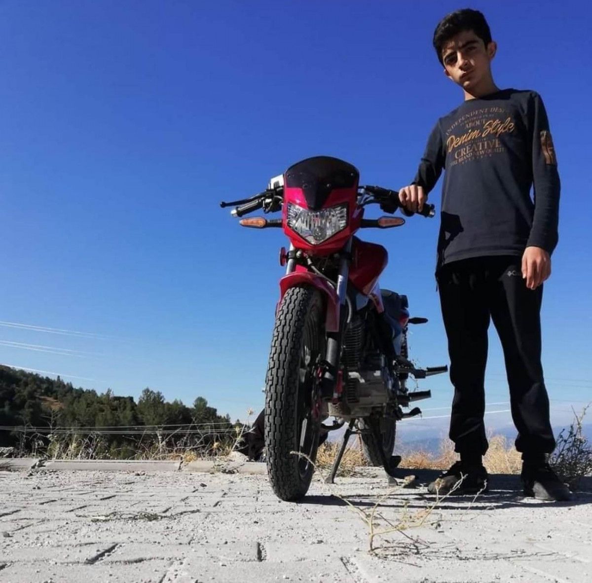 Denizli de ehliyetsiz ve kasksız motosikletli, kazada öldü #1